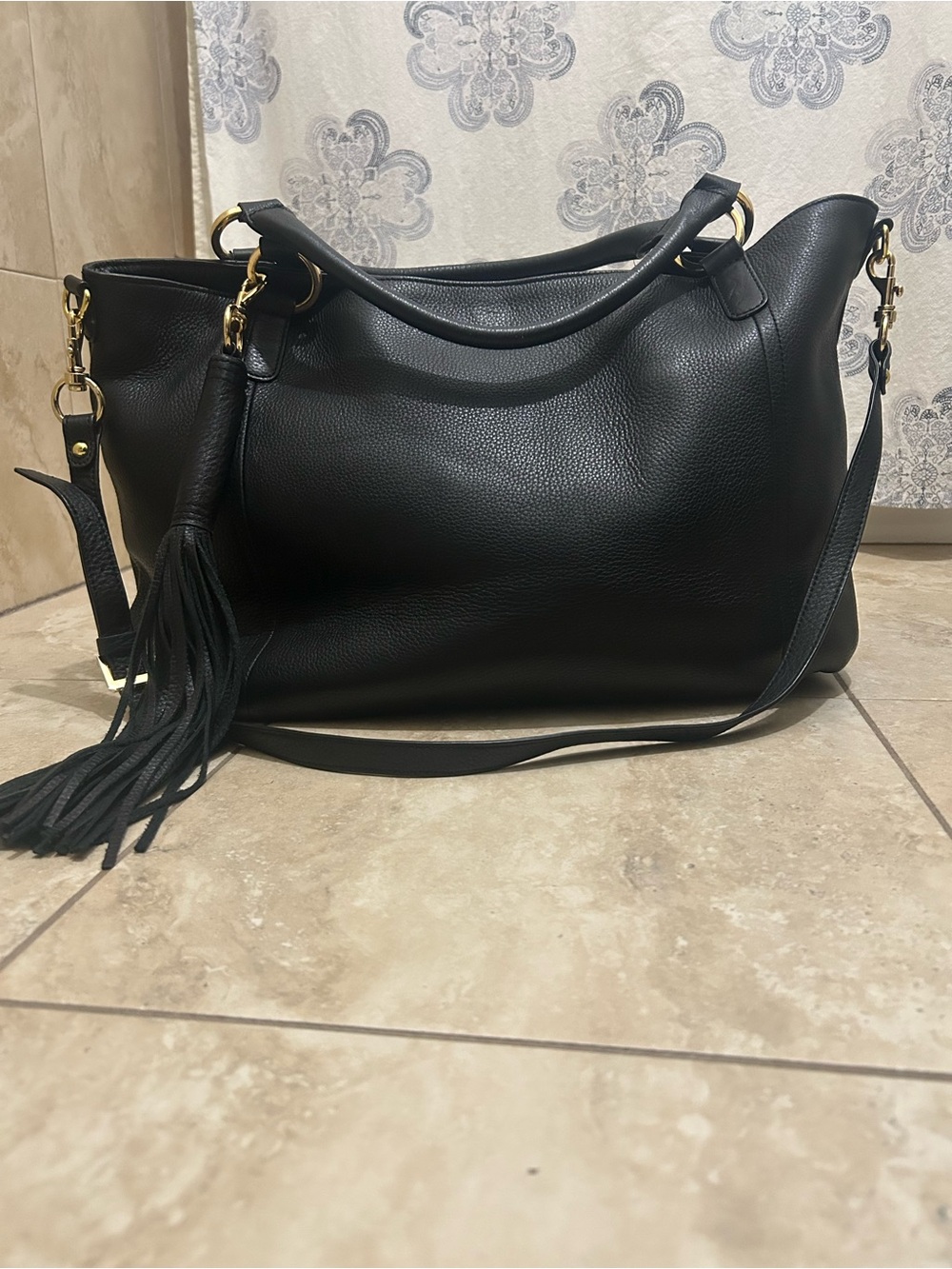 GILI Roma Black Leather Tote Bag with Tassel